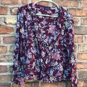 American eagle flowy floral top